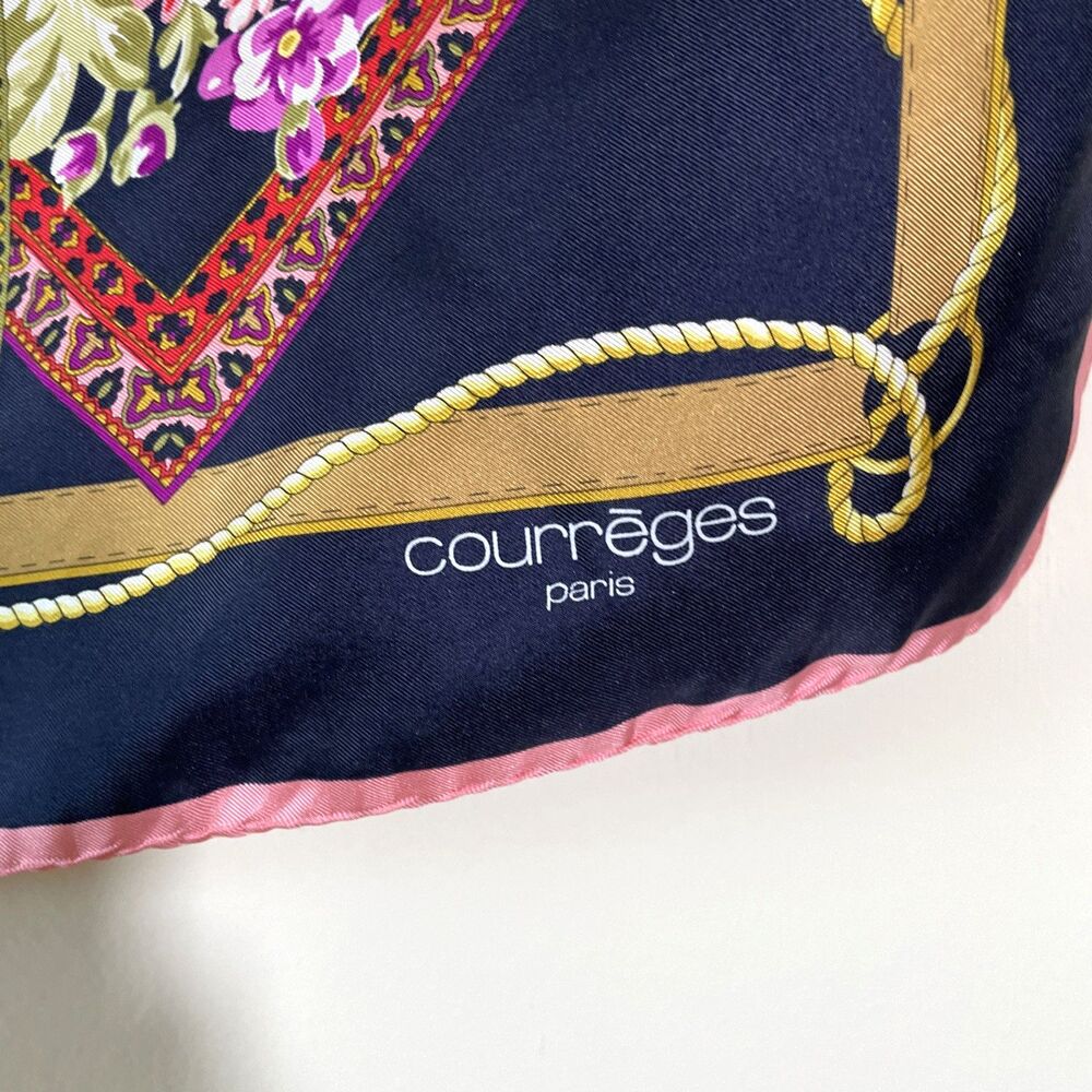 COURREGES Paris Silk Scarf Size 89x89 cm (35"x35") Vintage Made in Italy Luxury - Picture 4 of 7